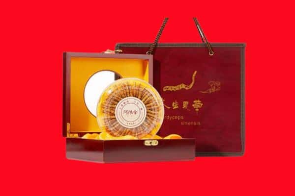 收购资讯:马关县回收冬虫夏草是按克吗